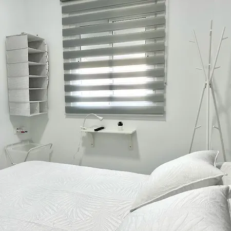 Retreat: Ocean View & Modern Comfort