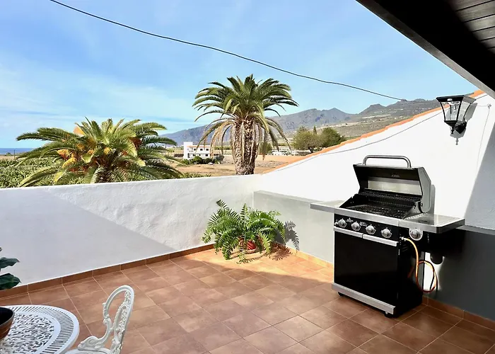 Retreat: Ocean View & Modern Comfort 3*