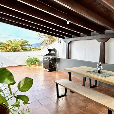 Retreat: Ocean View & Modern Comfort Apart Otel