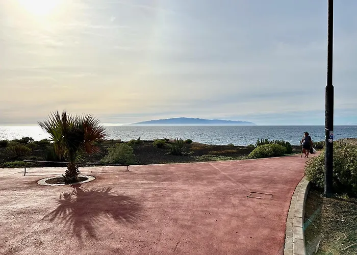 شقة فندقية Retreat: Ocean View & Modern Comfort Alcalá la Real