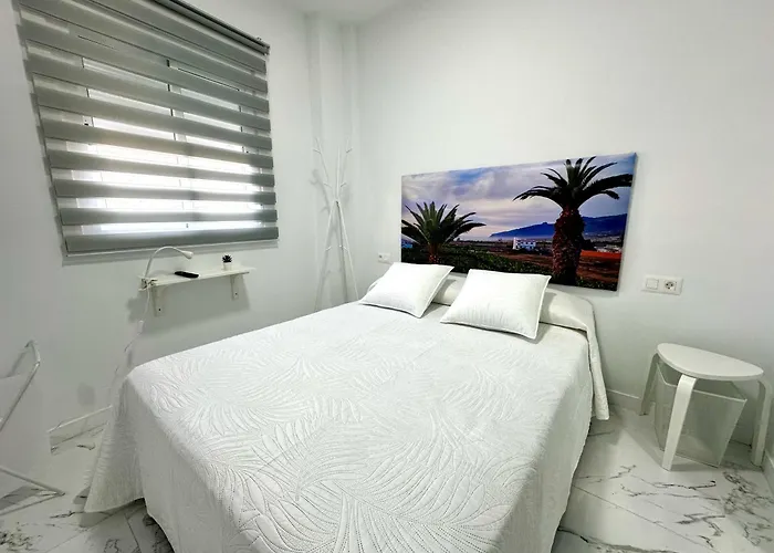 شقة فندقية Retreat: Ocean View & Modern Comfort Alcalá la Real