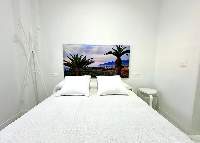 شقة فندقية Retreat: Ocean View & Modern Comfort Alcalá la Real