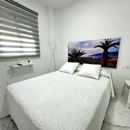 Aparthotel Retreat: Ocean View & Modern Comfort Alcalá la Real