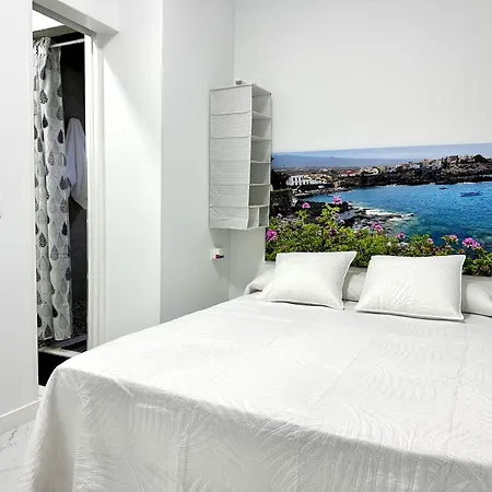 Retreat: Ocean View & Modern Comfort Aparthotel 3*