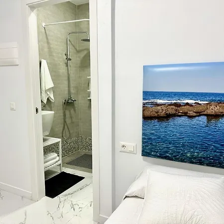 Aparthotel Retreat: Ocean View & Modern Comfort Alcalá la Real